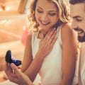 Miniatyrbillede 5 af 7: Ringæske med LED-lys Smykke Gaveæske Forlovelse Kreativ Diamant Hjerteformet Ringæske Vielsesringsæske Til Frieri Forlovelse Bryllup (Sort)