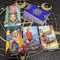 Pikkukuva 2 / 3: Espanjalaiset Tarot-kortit - Aloittelijan ennustamispakka opaskirjalla