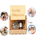 Miniatyrbild 3 av 5: #Miniatyr Trälåda med Handgraverad Vev för Jul, Va#