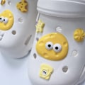 Miniatyrbild 4 av 5: #8 stycken 3D gula clogsandal-prydnader, skocharm, söta skocharm#