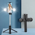 Miniatyrbillede 8 af 11: SELFIE STICK WR1YXS TELESKOPSTATIV 0,71M MED RUND LAMPE - SORT