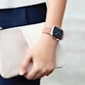 Miniatyrbild 8 av 9: UNIQ Aspen Apple Watch Band 44/42/45 mm Series 4/5/6/7/8/SE/SE2 Flettet Rosa/Grapefrukt Rosa