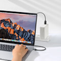 Miniatyrbild 7 av 11: Joyroom USB C til USB C-kabel 100 W for hurtiglading og dataoverføring 1,2 m svart (S-CC100A4)