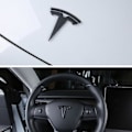 Miniatyrbillede 3 af 4: [QD] 3x Mat Sort T-Logo Hjelm Emblem Tesla Model Y{F2]