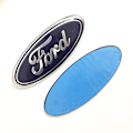 Miniatyrbild 2 av 2: Ford Fiesta frontlogotyp
