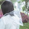 Miniatyrbild 3 av 4: 10 stycken Transparenta Engångs Regnponchos med Huva