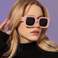 Miniatyrbillede 2 af 5: Rosa Oversize Solbriller til Kvinder UV400 - Moderigtige og Klassiske Solbriller med Stor Ramme