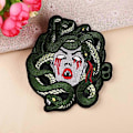 Miniatyrbilde 5 av 5: Bloody Medusa Broderi Merke Jern Sydd Patch, Fantastisk Punk Kjole Dekorasjon Patching Patch