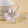 Miniatyrbild 2 av 5: Fin brosch med rosblomma, bröllopsbrosch med blommor, brosch med strass