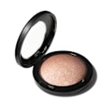 Pikkukuva 1 / 4: MAC Mineralize Skinfinish 10gr Soft & Gentle