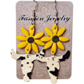 Miniatyrbilde 2 av 5: Våren Sommer Gul Solsikke Leopard Ku Polymer Leire Ku Skinn Dropp Dangle Ørepynt For Kvinner Jenter Søte Blomster Strand Vestlig Statement Chee