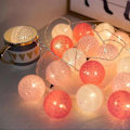 Miniatyrbild 1 av 3: Bomullsgarnsbollstrådljus, LED-batteridrivna fe-strådljus, för sovrum, (macaron)