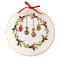 Miniatyrbild 1 av 2: Heltäckande Broderi Korsstygn Präglad Julduk Present Blommig Set