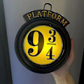 Miniatyrbilde 3 av 3: Ny, passende Harry Potter-hengende 9 44989 nattlys, metallvegglampe-gave til 20-årsjubileumsfilmentusiaster