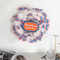 Pikkukuva 3 / 5: Vedenpitävä kirkasväri Styrofoam-seppele minilipulla koristeluun