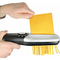 Miniatyrbillede 1 af 5: Elektrisk dokumentmakulator - bærbar / kompakt - dokumentmakulator - hurtig skæring - strømforsyning: batteri / USB - 26 x 8 cm (sølv + hvid æske)