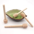 Miniatyrbild 3 av 5: Mini trä honungssked 8cm honungsstick sylt klassisk lyftare 20-pack