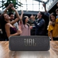 Miniatyrbillede 3 af 9: JBL Flip 6 - Bærbar Bluetooth Højtaler med Fantastisk Lyd og 1