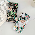 Miniatyrbillede 4 af 4: iPhone 12 - Geometrisk Blomster Etui Svart