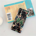 Pikkukuva 2 / 3: Huawei P30 Lite - Geometrinen kukkakuori Vit
