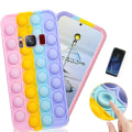 Pikkukuva 1 / 9: Suojaa Galaxy S8 -si Pop It Fidget -kuorella!