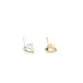 Pikkukuva 2 / 5: Triangle earring with single diamond Silver M