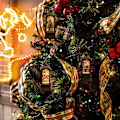 Miniatyrbild 5 av 5: Christmas Light-Up Snow Globe Lantern,  Santa with Little Girl