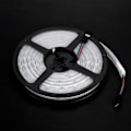 Miniatyrbild 3 av 8: 5M 12V solcellsdriven vattentät RGB LED-remsa
