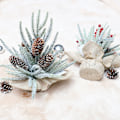 Miniatyrbild 4 av 5: Tabletop Artificial Pine Branches & Pinecones Holiday