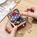 Miniatyrbild 3 av 7: Läder Mini Smyckeskrin, Bärbar Retro Läder Myntplånbok Smyckeskrin med Lås, Reseringask Passar för Örhängen/Ringar/Halsband/Armband Yellow