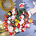 Miniatyrbilde 2 av 5: 30 stk. Julemini ornamenter Små juleharpiks ornamenter for mini juletre dekorasjoner 30PCS
