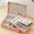 Miniatyrbillede 3 af 8: Smykkeskrin, Dobbeltlags PU læder opbevaringsæske til ringe øreringe armbånd halskæder smykkeorganisator gaveæske til piger kvinder Pink