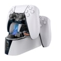 Pikkukuva 2 / 9: RGB-kontrollerladdningsstation för PlayStation 5. Snabb laddning med LED-indikator. White
