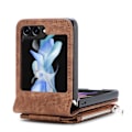 Pikkukuva 1 / 11: Galaxy Z Flip 5 5G - 2 in 1 lompakkokotelo korttipaikoilla Brown