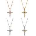 Miniatyrbild 5 av 5: Exklusivt Kors Halsband Guld/Silver