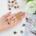 Miniatyrbild 3 av 5: 16 st 8 färger Tårförmad Kristallberlock Filigran Blomma Fack Charm med Färgade Facetterade Glaspärlor Glasberlocker