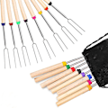 Miniatyrbilde 1 av 2: Grillgafler Sett med 8 Marshmallow Grillpinner Uttrekkbare Rustfritt Stål 81 cm U-formet Pølsegaffel med Trehåndtak Grillspyd For Ca