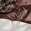 Miniatyrbillede 2 af 5: Gothic Angelvinge Charms Antik Sølv Sværd Charm Vinger Charm Dolk Punk Charm Modige Beskyttelses Charms til Smykkefremstilling Gave