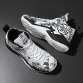 Miniatyrbild 4 av 5: Herr Basketbollskor Lätta Andningsbara Promenadskor Athletic Fashion Sneakers 3D8909 WhiteBlack EU 37
