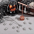 Miniatyrbillede 4 af 5: 1 Æske 50 stk. Små Sølv Dødningehoved Charms Skelet Hoved Charms Bulk Halloween Antikke Dødningehoved Krone Dødningehoveder Tibetansk Legering Gotisk Charm til Smykkefremstilling Char