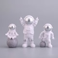 Miniatyrbillede 5 af 5: Astronaut Figurer Kagepynt Ydre Rum Kagedekoration Rummand Model Display Miniature Astronaut Legetøj Sæt 3 stk