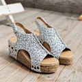 Miniatyrbillede 5 af 5: Sandaler Damer Tyk Sål Retro Sandaler Damer Sequin Nitter Velcro Sandaler Silver EU 36