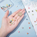 Miniatyrbillede 3 af 5: 52 stk. legeringsbogstavperler runde afstandsstykker alfabetperler løse emaljeperler charms til DIY halskæde armbånd smykkefremstilling (blandet farve