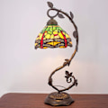 Miniatyrbild 4 av 4: Grön gul bordslampa i Tiffany-stil med metallblad, 8x10x21 tum, skrivbordslampa, dekor för små utrymmen, sovrum, hemmakontor