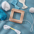 Miniatyrbild 4 av 5: Stickad vävstol  fyrkantig massivt trä virkbräda med krokar, vävverktyg för matta hårband filtstrumpa