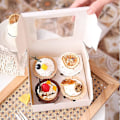 Miniatyrbillede 3 af 5: 20 stk. Heilwiy Cupcake Æsker Med Vinduesindsats 4 Holdere Hvide Dessertæsker Til Gaver Gave