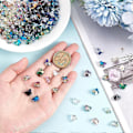 Miniatyrbilde 3 av 5: 200 stk. sommerfuglglassperler, bulk, sommerfugl-mellomperler, blanding av 10 farger, krystallglassperler