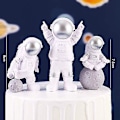 Miniatyrbillede 3 af 5: Astronaut Figurer Kagepynt Ydre Rum Kagedekoration Rummand Model Display Miniature Astronaut Legetøj Sæt 3 stk