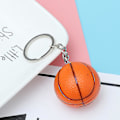 Miniatyrbillede 2 af 4: 10 stk. Mini Basketball Nøglering Kreative Nøgleringe Souvenir Vedhæng Til Spillere Atleter Drenge Holdkammerater (orange)