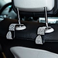 Pikkukuva 4 / 5: 4 kpl Auton Käsilaukun Koukku Bling Strassiauton Koukut Naisille - hopea